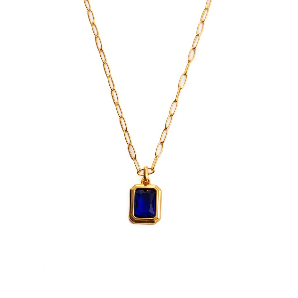 Temperament Square Diamond Inlaid Pendant Necklace Retro Premium Sense Simple Necklace Exquisite Niche Design Necklace