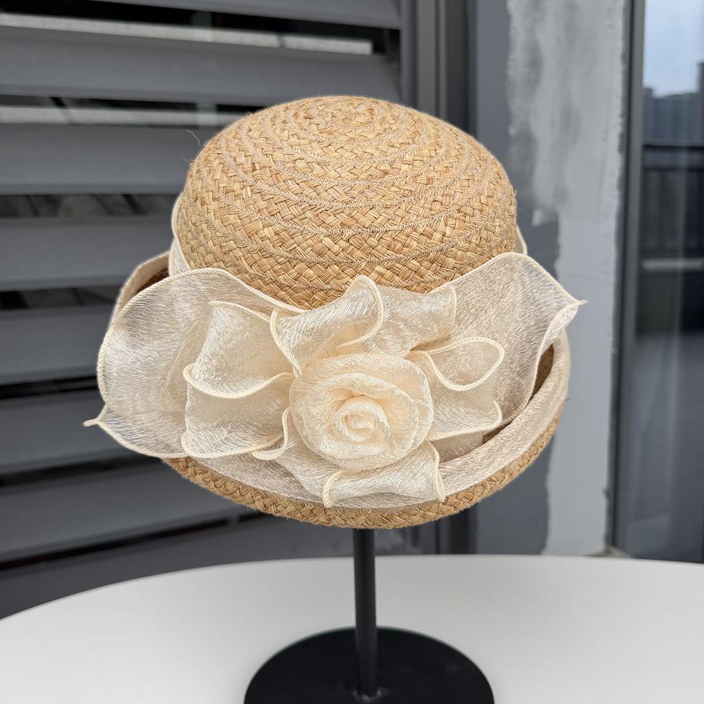 Fashion temperament Curled top hat Women's small edge mesh flower sun protection sun hat Summer travel versatile straw hat