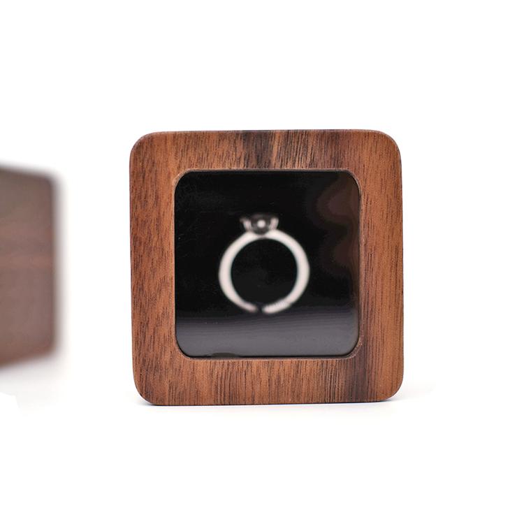 Luxury Modern Walnut Proposal Engagement Wedding Jewelry Packaging Wooden Ring Box with Window