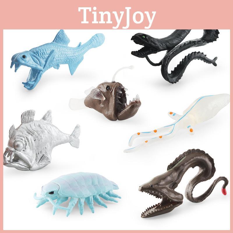 Реалистичная статичная ПВХ-модель широкоротой рыбы, изображающая кальмара-большеглаза и удильщика.