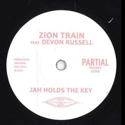 7-дюймовая пластинка ZION TRAIN - Jah Holds The Key (Подвиг. Devon Russ PRTL7079 Partial 1992 UK Reggae, Ska & Dub