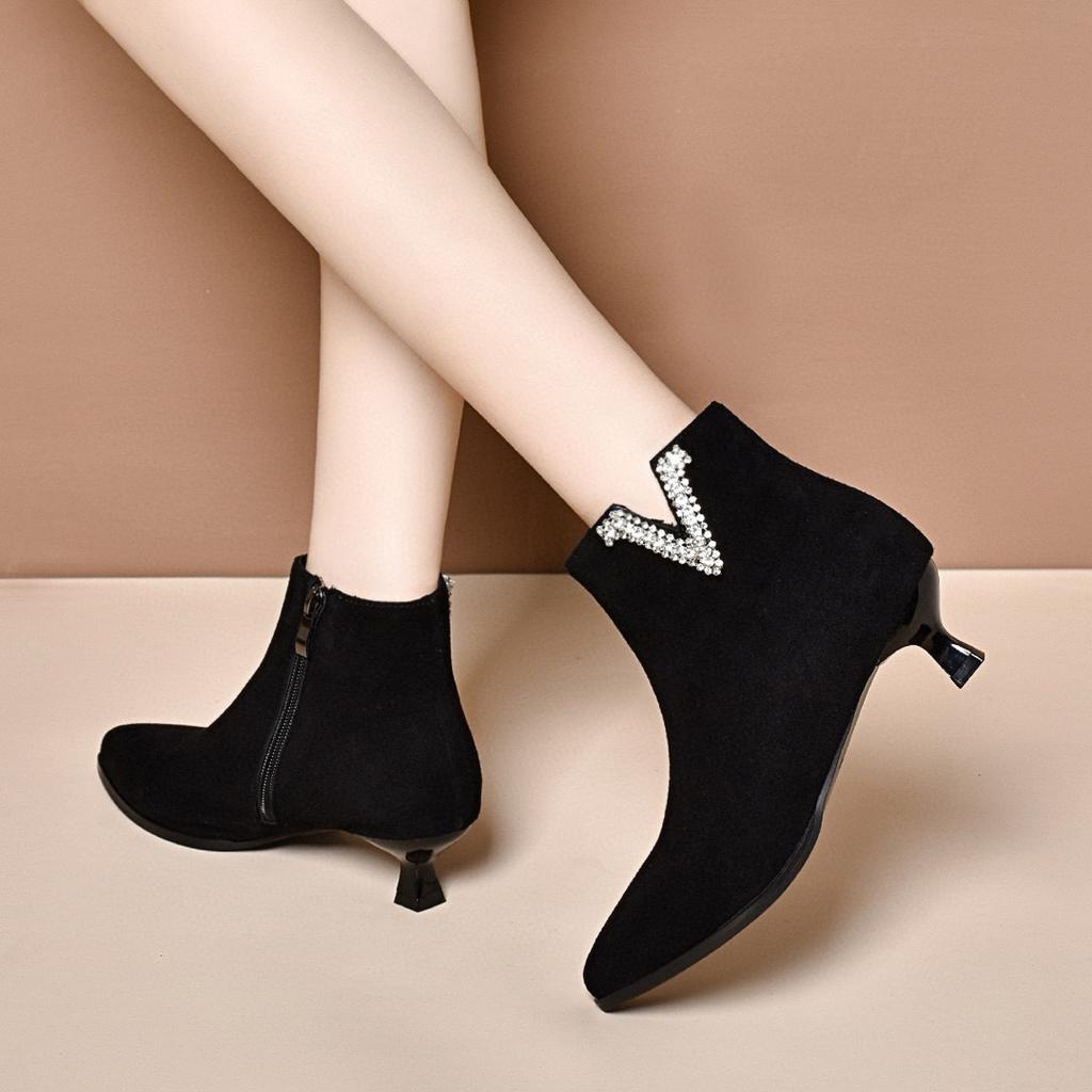 Pointed Short Boots Women's Autumn and Winter New Thin Heel Rhinestone Ankle Boots Black Sheepskin Cat and Women's Fashion Boots
