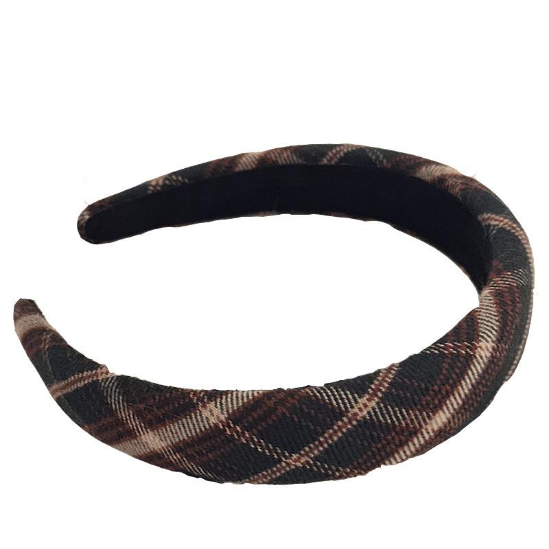 A Must-have for The Autumn and Winter Atmosphere, This Wide-brimmed Sponge High-top Checkered Headband