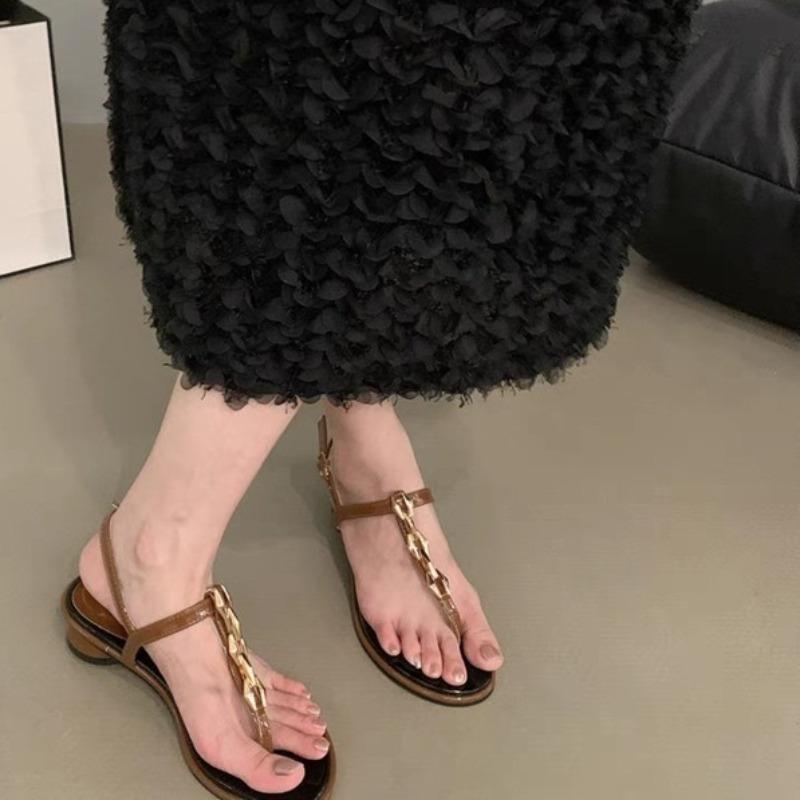 Fashion Fashion Block Heel Clip Toe One Buckle Strap Sandals New Summer Round Toe Metal Buckle Mid-heel Non-slip Beach Roman Shoes