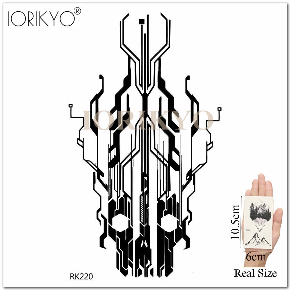 Временная геометрическая татуировка