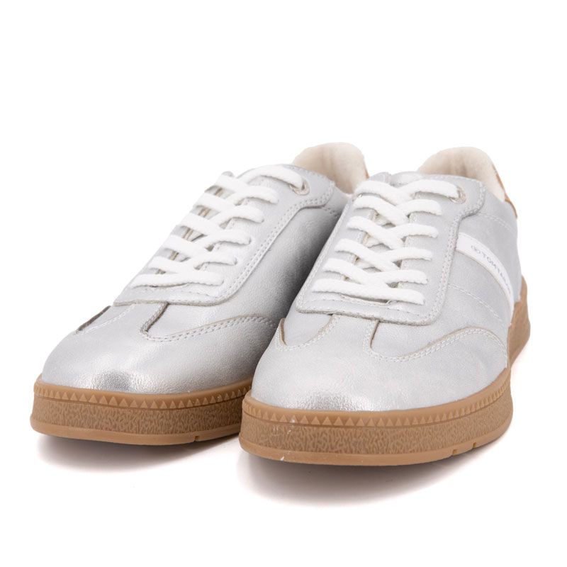 Женские серебристые низкие кеды на шнуровке с резиновой подошвой от TOM TAILOR