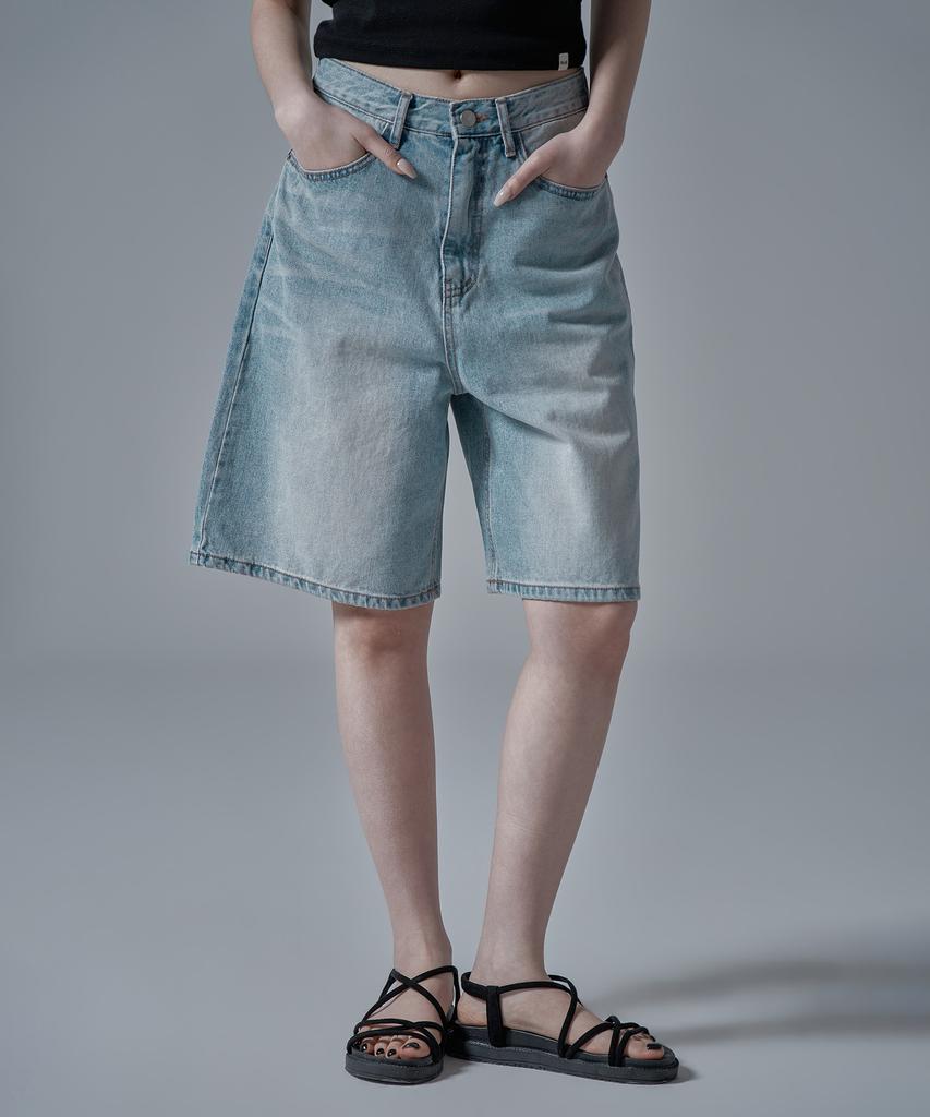 WAARFORWOMAN W1136 Denim Shorts_Light Wash