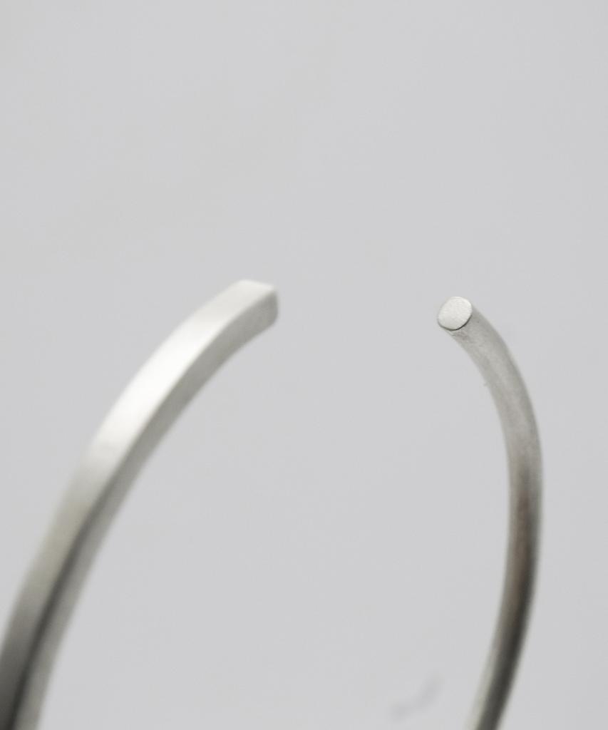 Браслет Oddcollet B-One 002