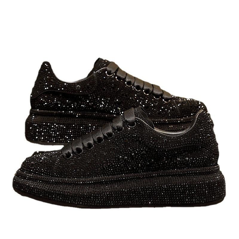 Женские туфли на платформе с блестящими стразами. Универсальная модная повседневная обувь. Женская спортивная обувь.