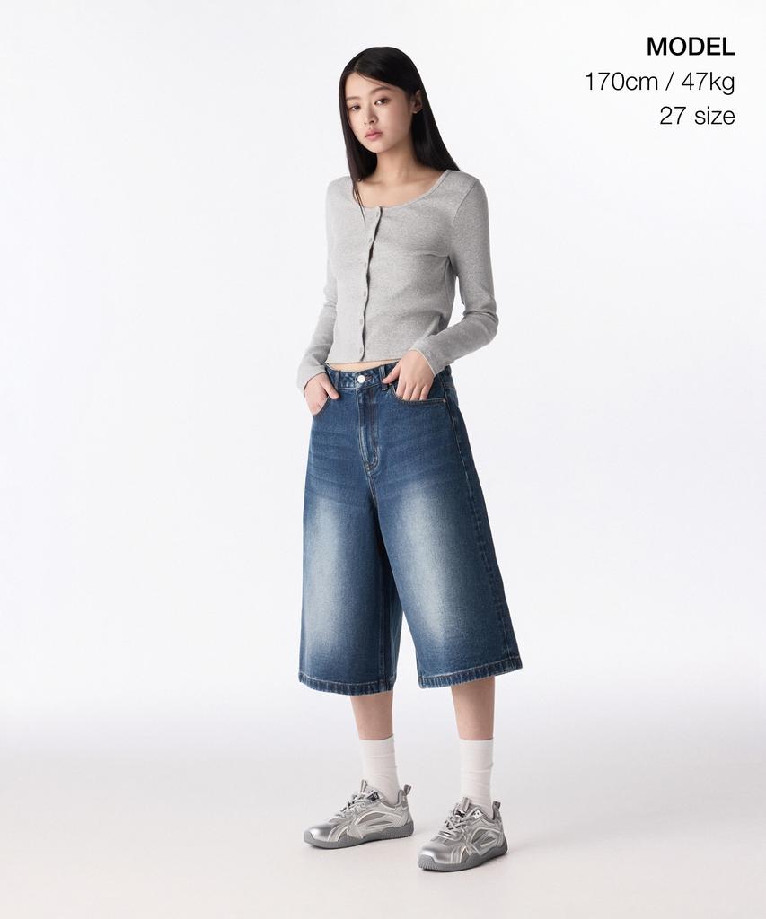 MUSINSA STANDARD WOMAN Женские широкие джинсовые брюки-бермуды с широкой штаниной [Средний индиго]