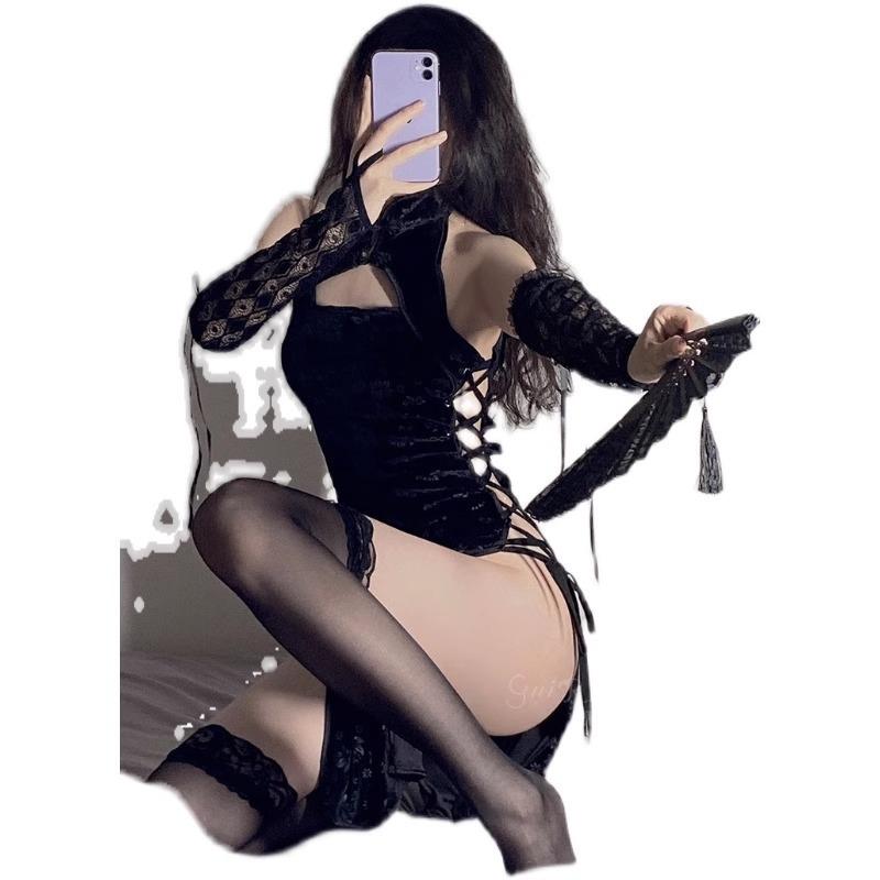 New bar female singer gogo performance clothes stage clothes DS photography clothes retro black sexy strap cheongsam skirt