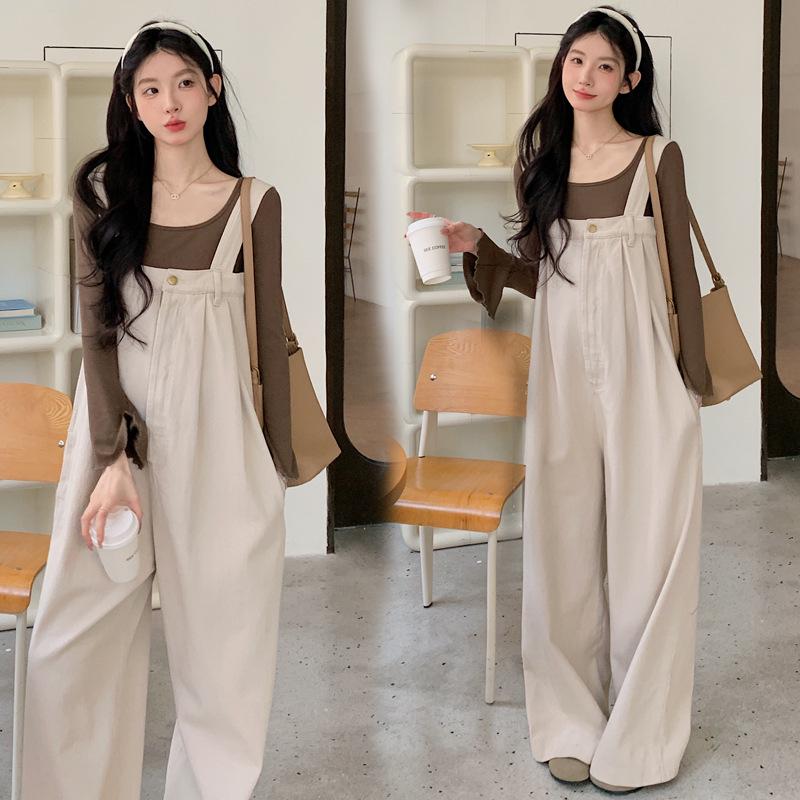 2026 Spring Maternity Set: Washed Denim Overalls & Bell Sleeve Layered Top