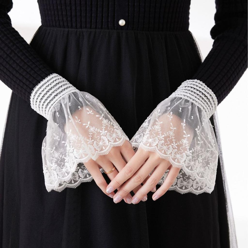 Super ~ Flowery Romantic Temperament, Lace Fake Sleeves, Sweet Decoration Sweater, Fake Cuffs