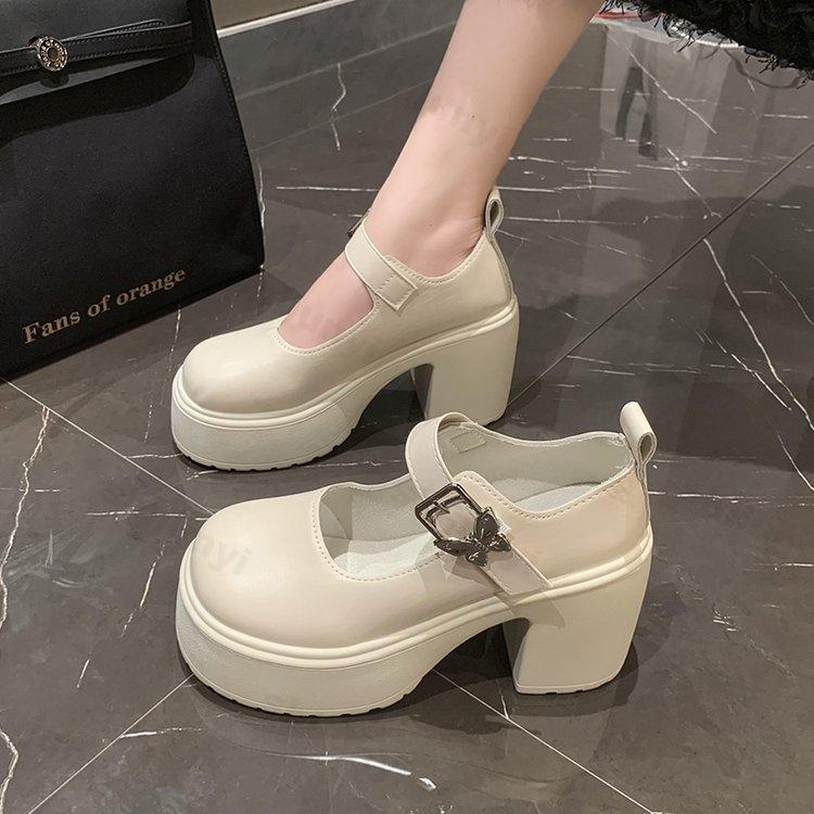 Модные женские туфли-лодочки на платформе Мэри Джейн Туфли на очень высоком толстом каблуке 2024 года Осень Новые лакированные кожаные туфли с пряжкой на ремне Готическая Лолита