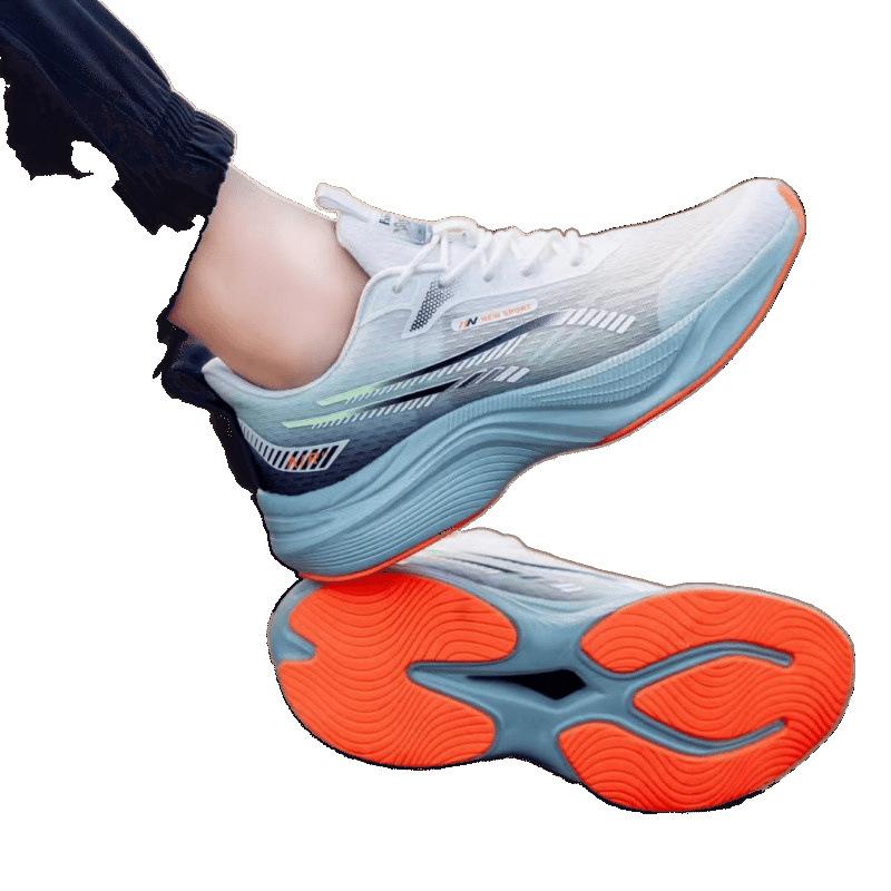 Summer Season Carbon Plate Super Soft Thin Running Shoes Shock Absorption Training Running Sports Shoes Physical Test Racing Sports Shoes Couple Model