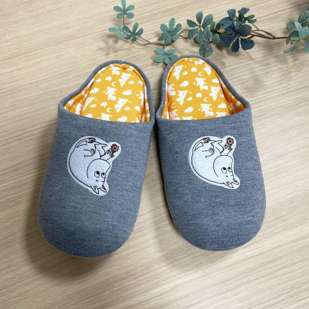 И удобные серые тапочки для ходьбы, размеры изделия Также подходят в качестве комнатных тапочек или тапочек для домашнего использования или в качестве гостевых Мумины Милые,