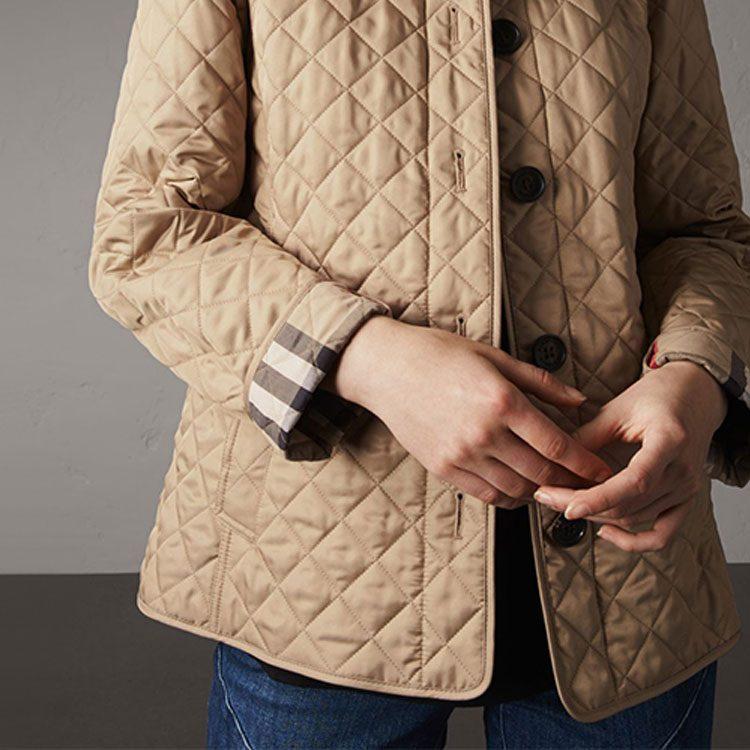 Burberry Куртки женские, хаки, с отворотом, средней толщины, другие цвета, 80213621