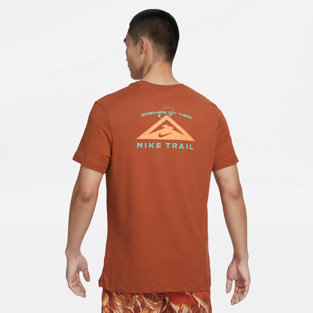 Nike Trail Dri-Fit Scenic Print Crew Neck T-Shirt Men Tops Dark-Reddish-Brown FD0121-246