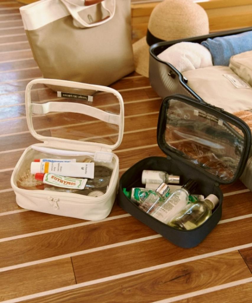 Double Layer Cosmetic Pouch [Ivory]