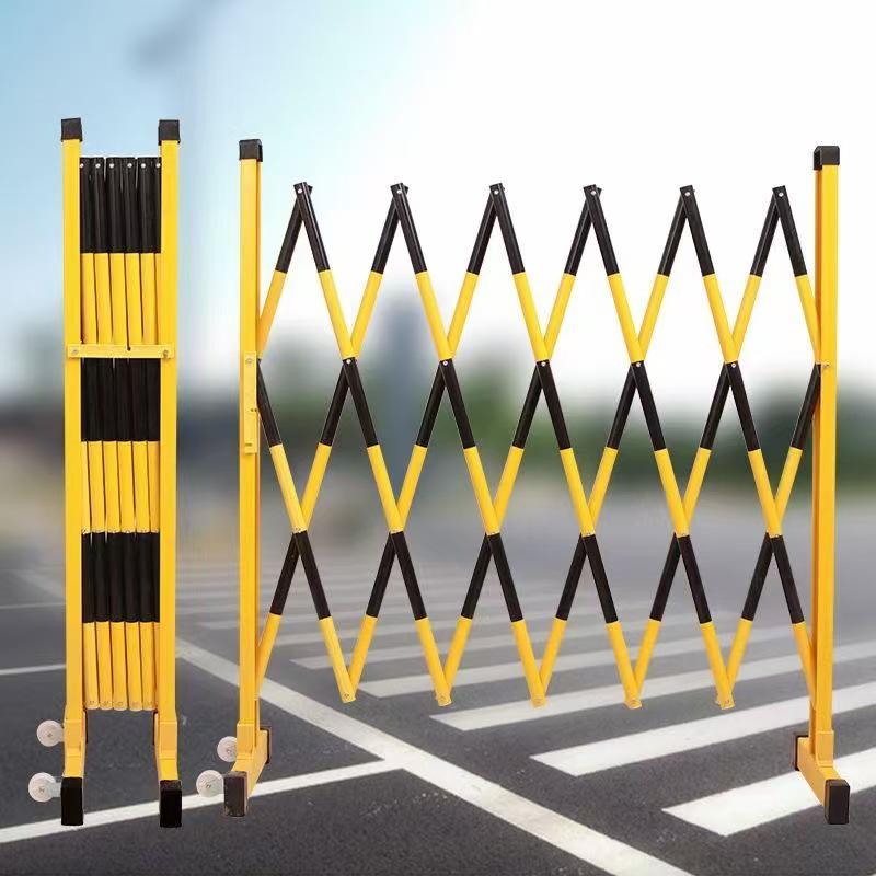 Portable Telescopic Fiberglass Insulated Fence for Outdoor Use