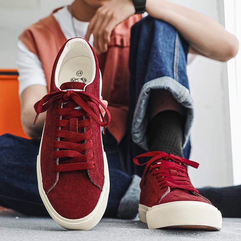 Модная мужская обувь, дизайн меньшинства, повернуть мех, вино, повседневная спортивная обувь для скейтборда, осенняя дышащая тенденция с модной обувью