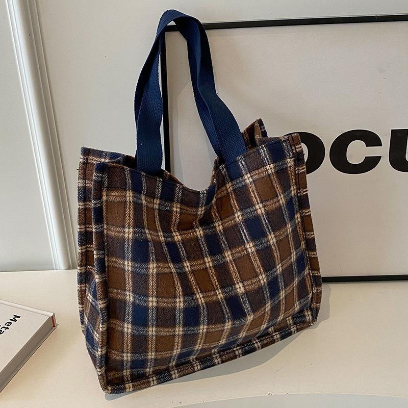 Осенне-зимняя ретро-сумка из шерсти для женщин, новая корейская сумка-тоут, универсальная повседневная сумка большой вместимости на одно плечо для поездок на работу