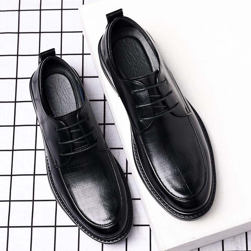 Мужские и молодежные повседневные кожаные туфли, низкие кеды на шнуровке, модные низкие туфли для костюма, свадебные туфли для жениха 2025 года.