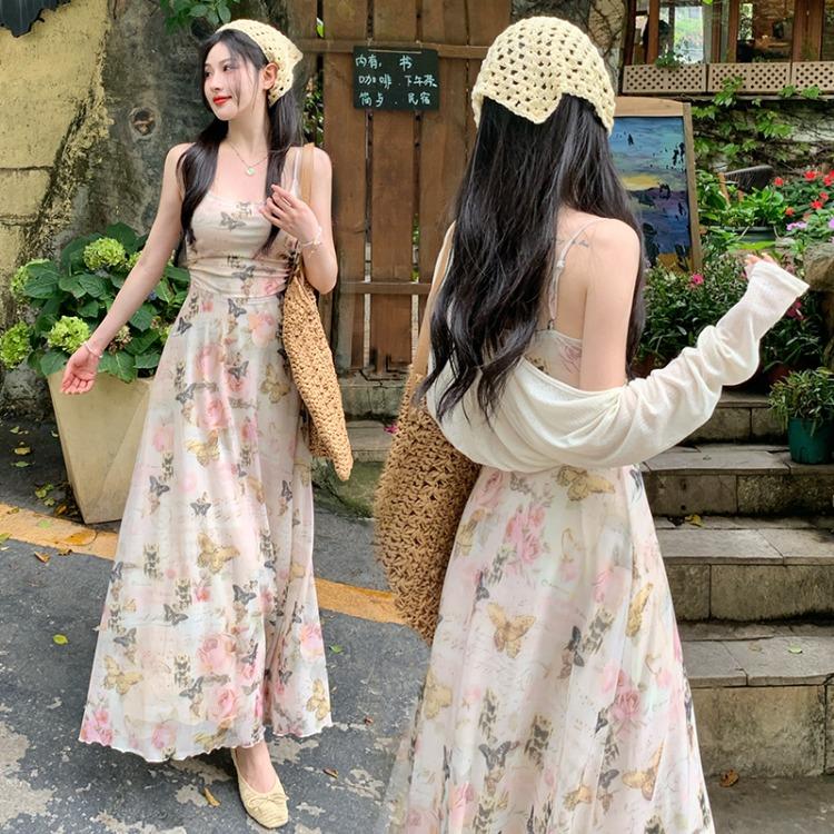 Шикарное и женственное платье макси без рукавов с цветочным принтом и подтяжкой на талии