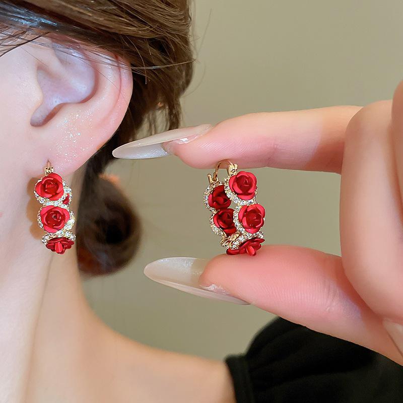 Циркониевые серьги-каффы с перламутром в виде солнечных лучей: Элегантные, Универсальные Серьги для Женщин.