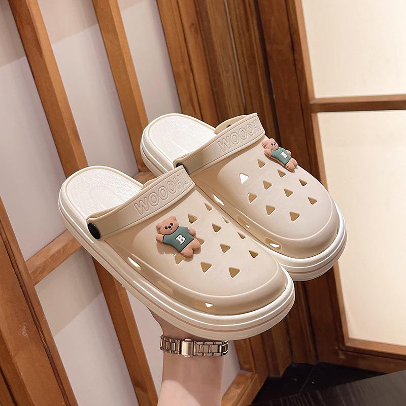 Hole Shoes Female Couple Nurse Soft Sole Sandals Fashion Simple Summer Flat Heel Beach Bag Head Slippers