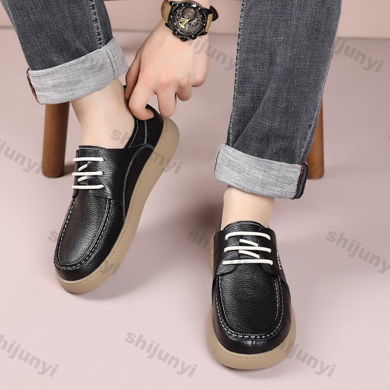 Fashion Men's Leather Shoes 2025 Autumn Fashion Lace Up Breathable Outdoor Casual Flats Lightweight Comfortable Non Slip Luxury Loafers
