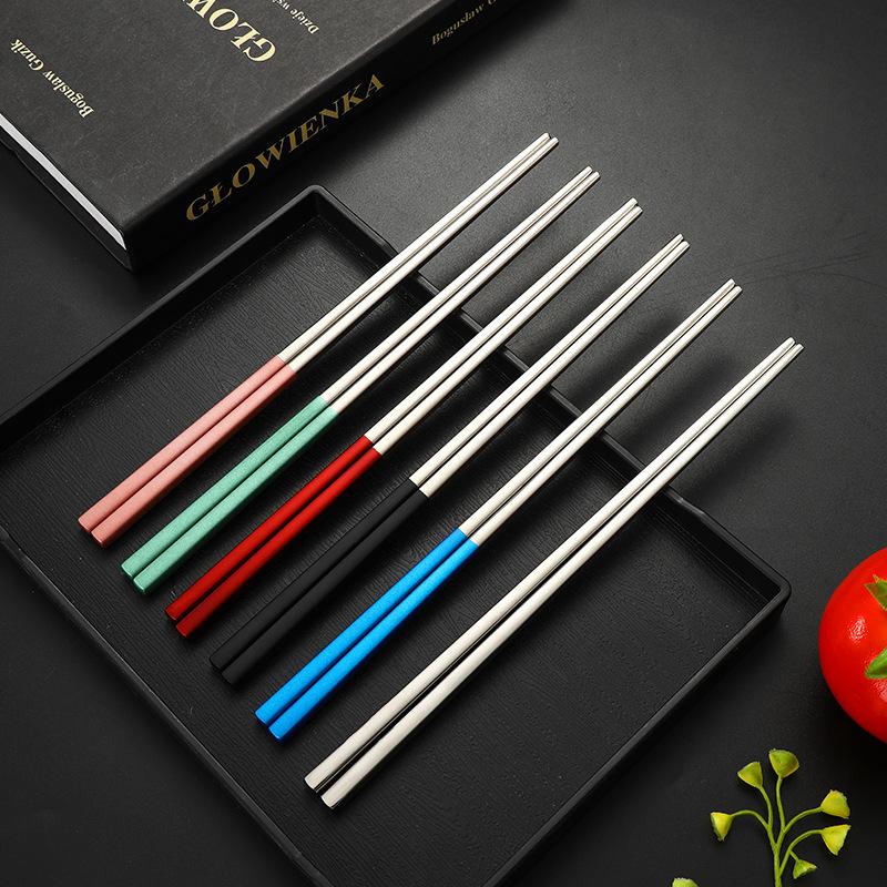 4 Pairs Stainless Steel Chopsticks Chinese Style Non-Slip Reusable Metal Long Chopstick For Rice Hotpot Sushi Tableware Kitchen Tools