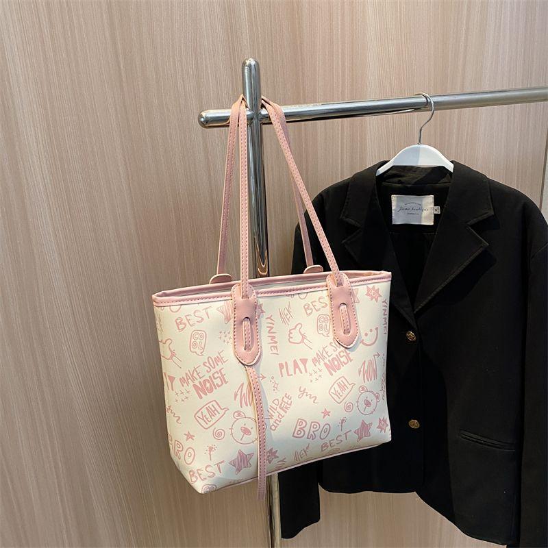 Tote Bag Women's Large Capacity Niche Style Graffiti Tote Bag