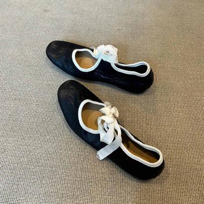 Версия из овчины~ литературный стиль, туфли-балетки с легким вырезом, женские универсальные ретро, контрастного цвета, на шнуровке, на плоской подошве, с мягкой подошвой, одинарные туфли