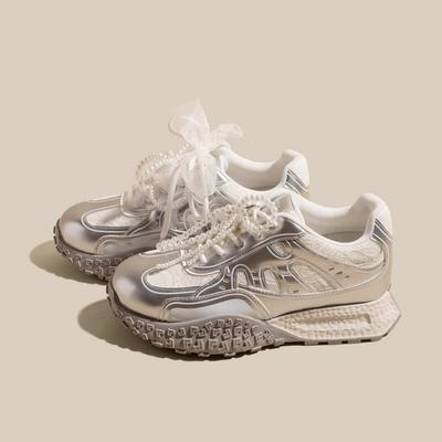 Толстая подошва, увеличивающая рост, немецкие кроссовки женские 2025 новые кружевные жемчужные удобные и дышащие спортивные и любительские кроссовки Forrest Gump