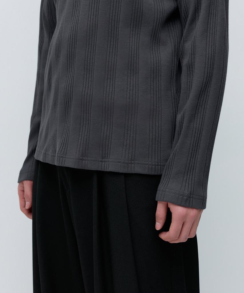 MUSINSA STANDARD Multi-Ribbed Henley Neck Long Sleeve T-Shirt [Gunmetal]