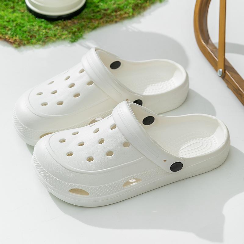 New Crocs Outerwear Shoes, Anti-slip and Deodorizing Thick-soled Beach Sandals and Slippers