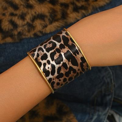 Модные браслеты из бисера для женщин. Ювелирные изделия