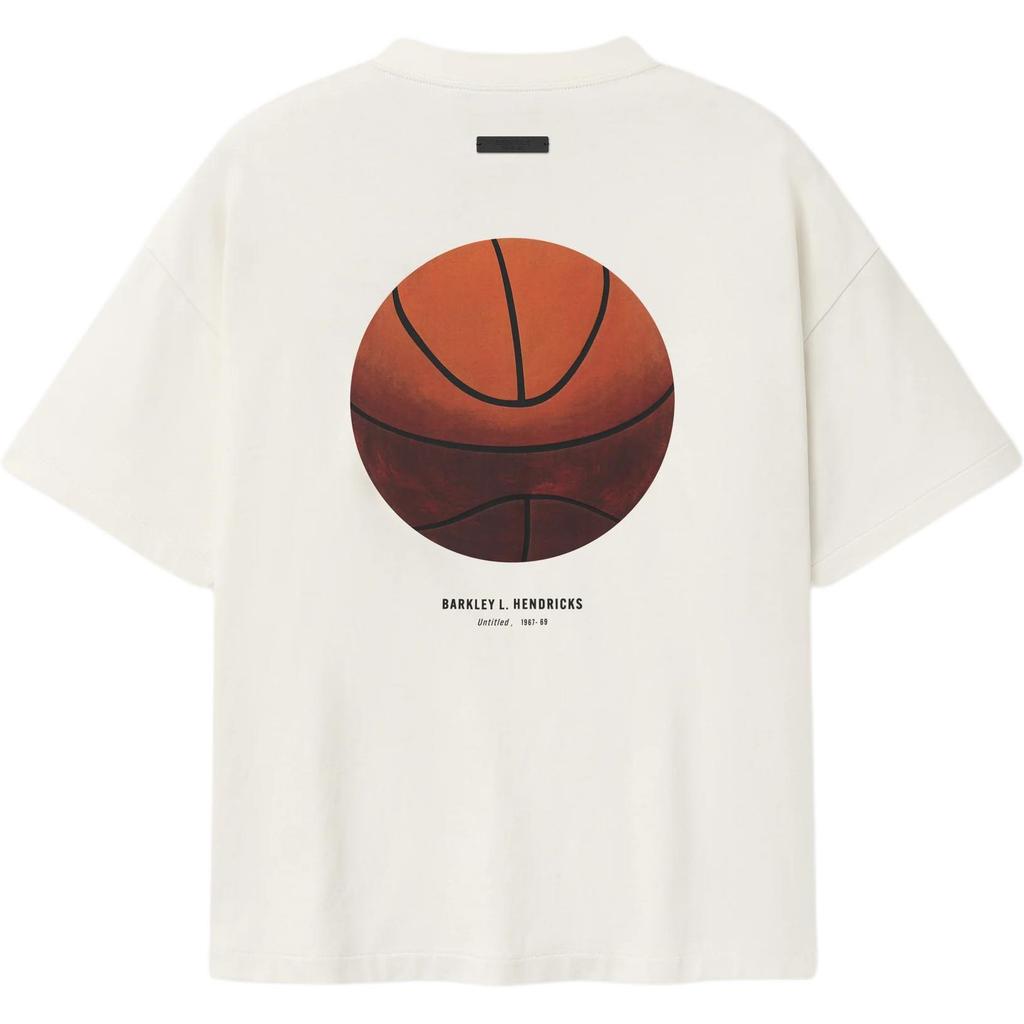 Fear of God Essentials Футболка Knicks x Barkley Hendricks 90-х Цвет слоновой кости Унисекс Топы Кремовый 125BH262208F
