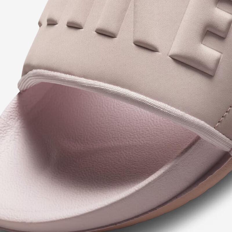 Nike Женские шлепанцы Offcourt