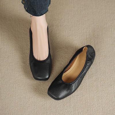 Женские туфли из мягкой кожи на мягкой подошве, с круглым носком и неглубоким вырезом, туфли-лодочки 2025 года, новые туфли для бабушки, на один педаль, осенние удобные кожаные туфли для мамы