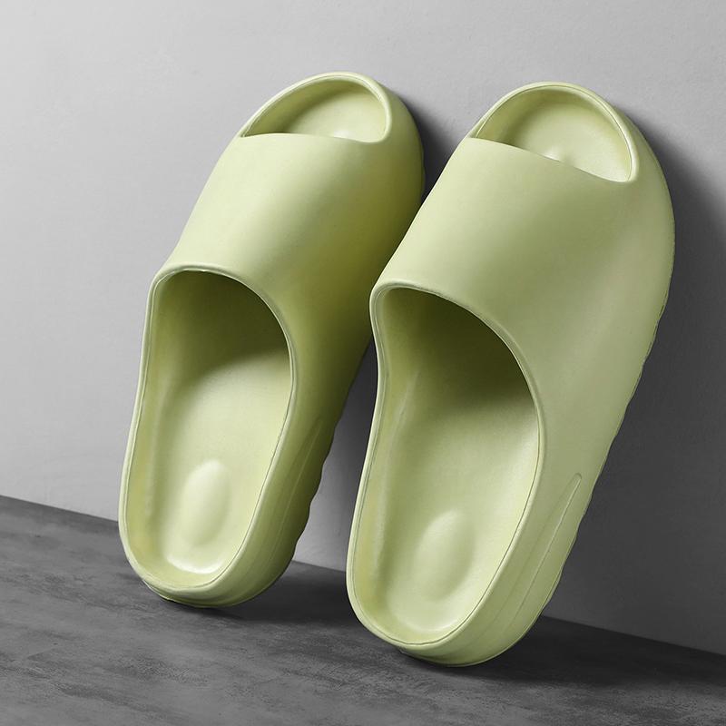 2024 Летние крутые мужские тапочки мягкие сандалии женская пляжная повседневная обувь легкие шлепанцы из ЭВА брендовые мужские сандалии унисекс