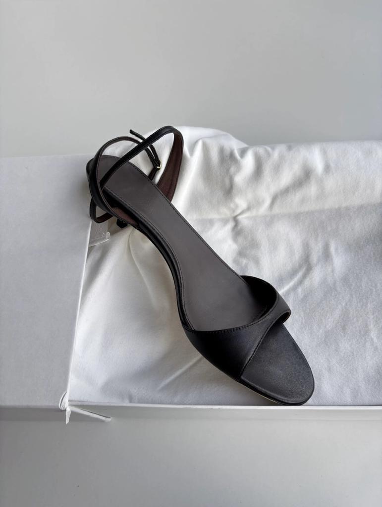 Версия из коровьей кожи~ Французский каблук-рюмочка, круглый носок, открытый носок, ремешок с одной пряжкой, женские сандалии 2025 лето, темпераментные сандалии-стилетто