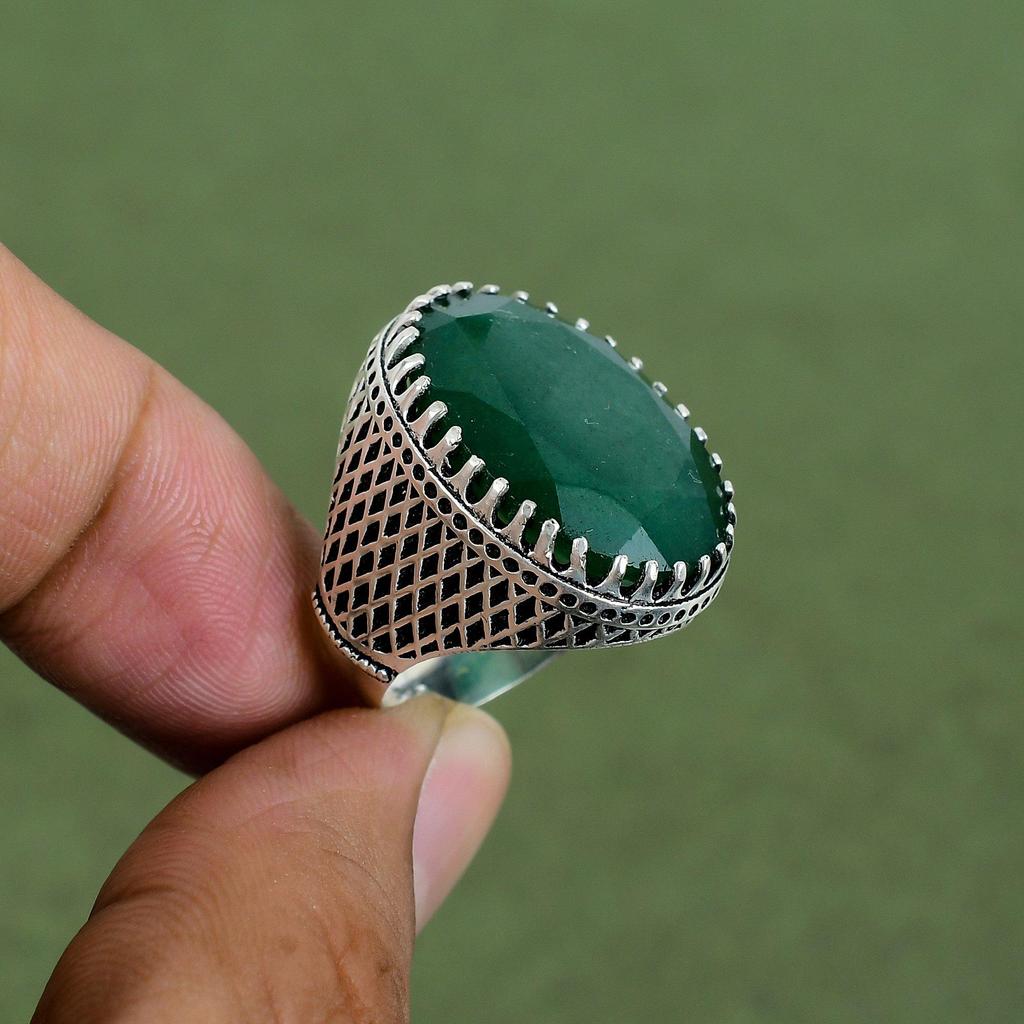 Кольцо с ограненным замбийским изумрудом Кольцо из стерлингового серебра 925 пробы Элегантное ювелирное изделие Кольцо с натуральным драгоценным камнем Кольцо ручной работы Подарки для нее Доступно в размерах колец