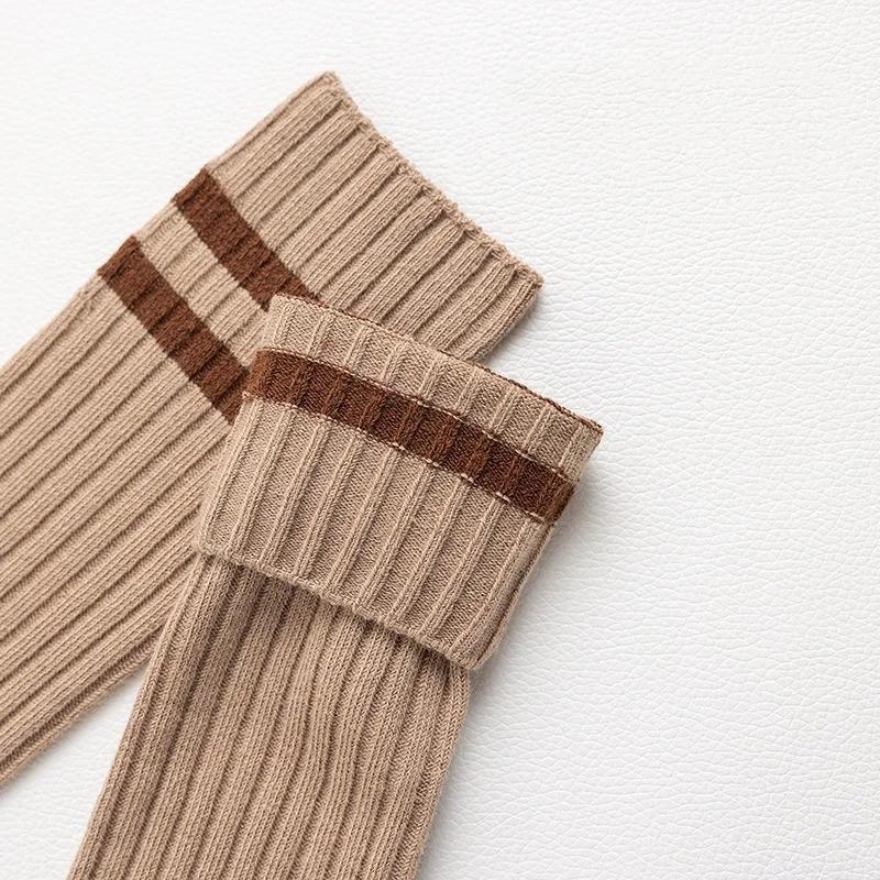 Шикарные спортивные детские носки для мальчиков и девочек, модные корейские простые полосатые носки из телячьей кожи для детей, весенне-осенние мягкие хлопковые школьные носки