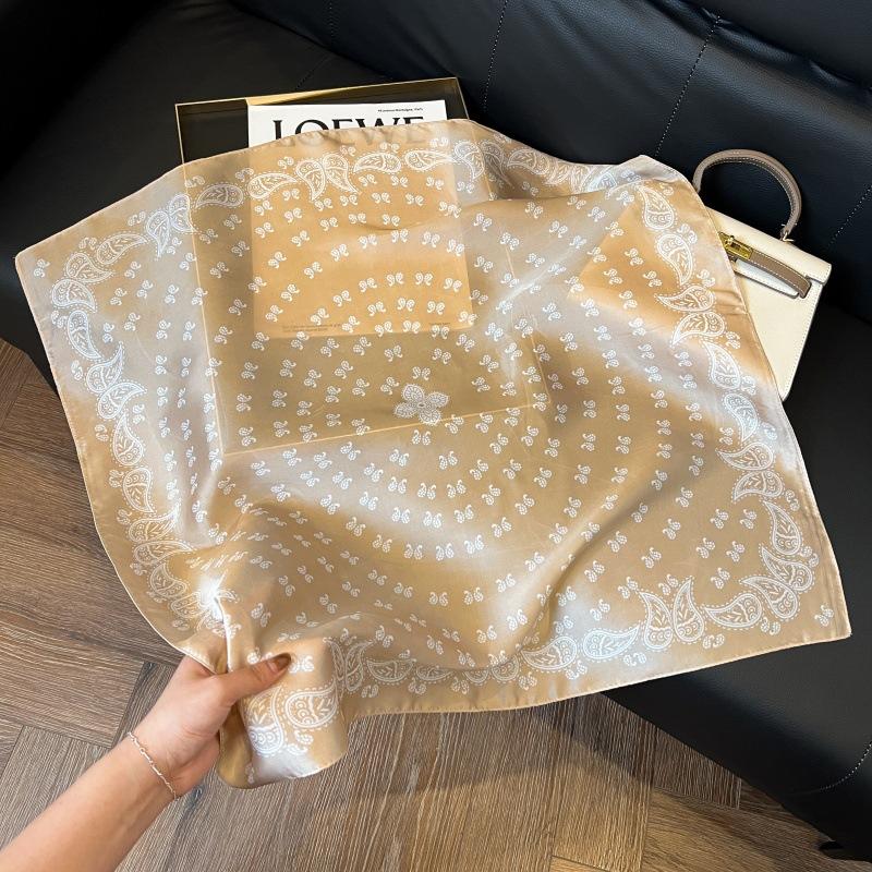 Spring and summer new Korean fashion sweet polka dot simulation silk small square scarf women's thin sunscreen silk scarf decorative small scarf