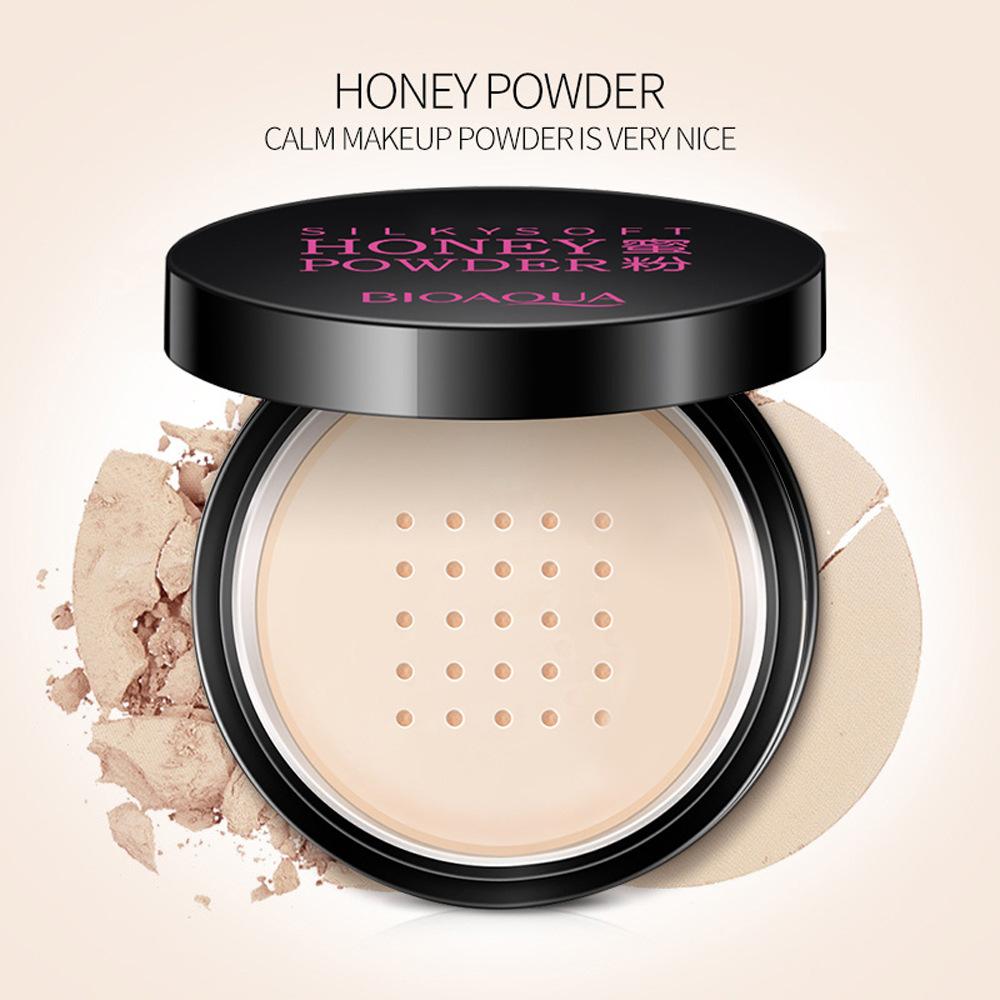 Soft and Silky Loose Powder Natural Radiance Loose Powder Concealer Light and Delicate Make-up Powder Makeup
