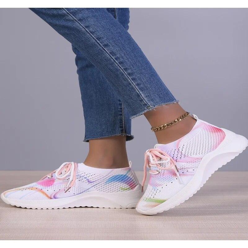 Женские кроссовки 2024, весенние новые смешанные цвета, эластичная ткань, женская повседневная вулканизированная обувь на шнуровке, 43 спортивная обувь большого размера