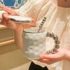 Утолщенная керамическая чашка Premium Feel Mark Cup с крышкой-ложкой, идеальная офисная чашка для девочек, идеальная чашка для питья для дома, кружки для кофе и воды