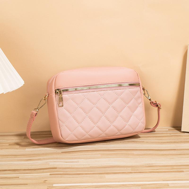 New Design Women's Handbag Quilted Plaid Underarm Bag Sling Shoulder Bag Small Solid Color Crossbody Square Bag ARI
